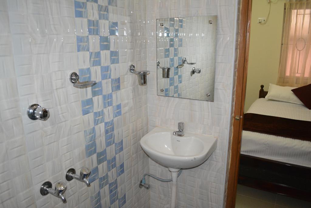 Jp Nivaas Guest House Mayiladuthurai Ngoại thất bức ảnh
